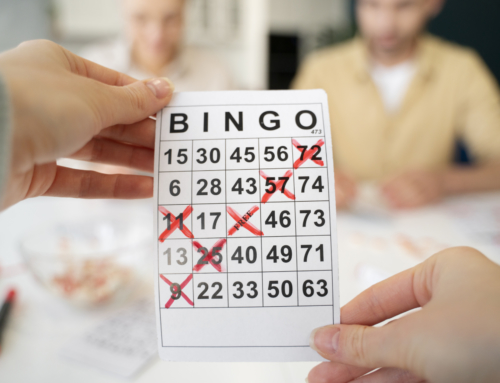 Seniorentreff am 26.02: Seniorinnen und Senioren spielen BINGO